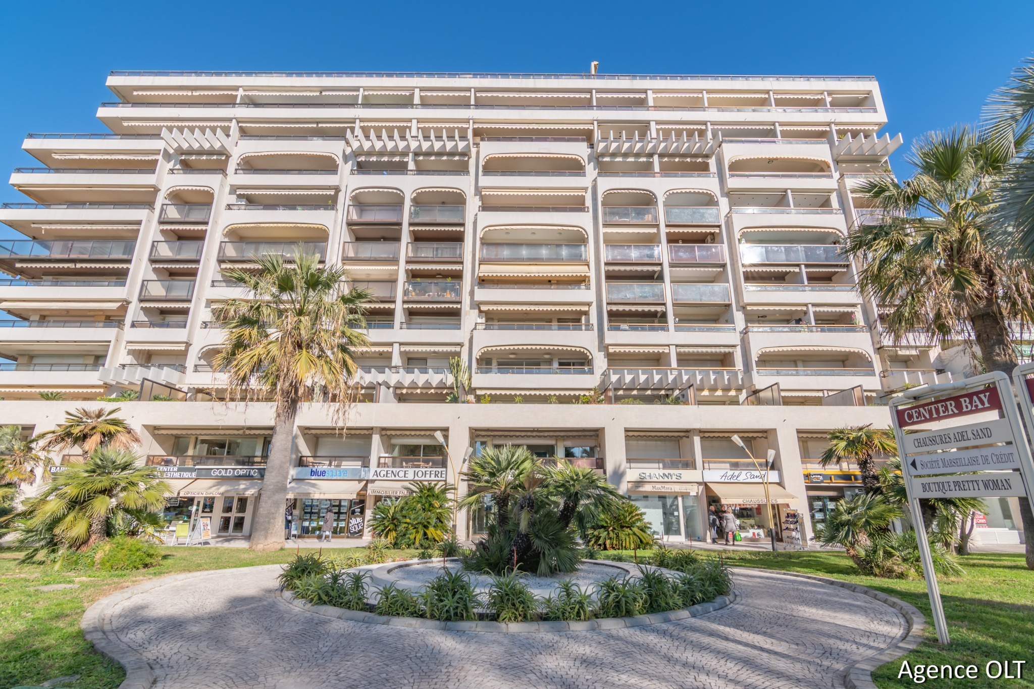 Center Bay Juan Les Pins